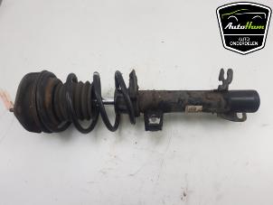 Used Front shock absorber, right Mini Mini (R56) 1.4 16V One Price € 50,00 Margin scheme offered by AutoHam