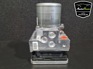 Bloc ABS d'un BMW 5 serie (G30) M5 Competition 4.4 V8 32V TwinPower Turbo 2020