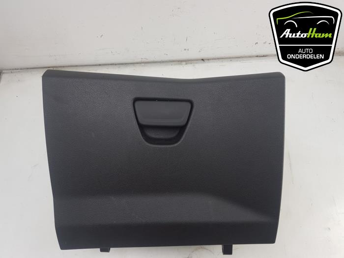 Boîte à gants d'un Ford B-Max (JK8) 1.0 EcoBoost 12V 100 2014
