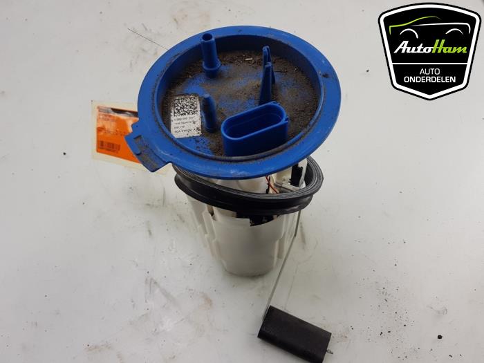 Usagé Pompe à carburant Volkswagen Tiguan (AD1) 1.5 TSI 16V Prix € 50,00 Règlement à la marge proposé par AutoHam