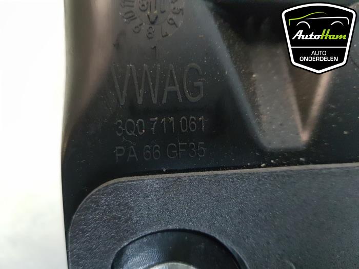 Schaltbox van een Volkswagen Tiguan (AD1) 1.5 TSI 16V 2019