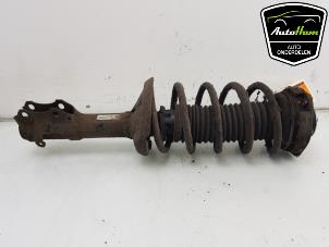 Used Front shock absorber, right Volkswagen Polo III (6N2) 1.4 16V 75 Price € 25,00 Margin scheme offered by AutoHam