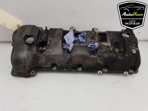 Ventildeckel van een Porsche Panamera (970) 4.8 V8 32V 4S 2009