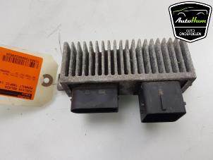 Used Cooling fin relay Renault Trafic (1FL/2FL/3FL/4FL) 1.6 dCi 140 Twin Turbo Price € 20,00 Margin scheme offered by AutoHam
