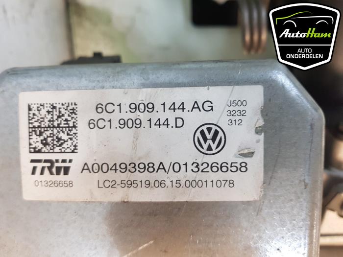 Direction assistée électrique d'un Volkswagen Polo V (6R) 1.4 TDI 12V 90 2015