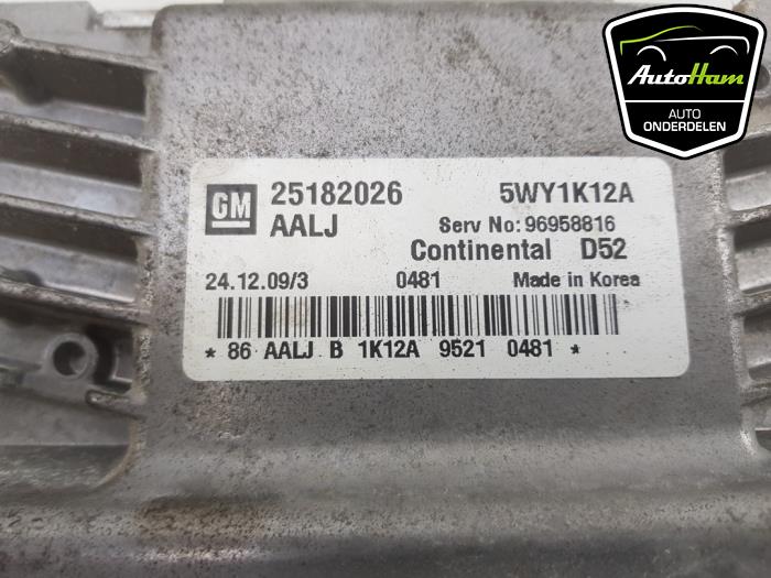 Ordinateur gestion moteur d'un Chevrolet Spark (M300) 1.2 16V 2010