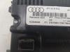 Display unité de contrôle multi media d'un Audi Q7 (4LB) 3.0 TDI V6 24V 2007