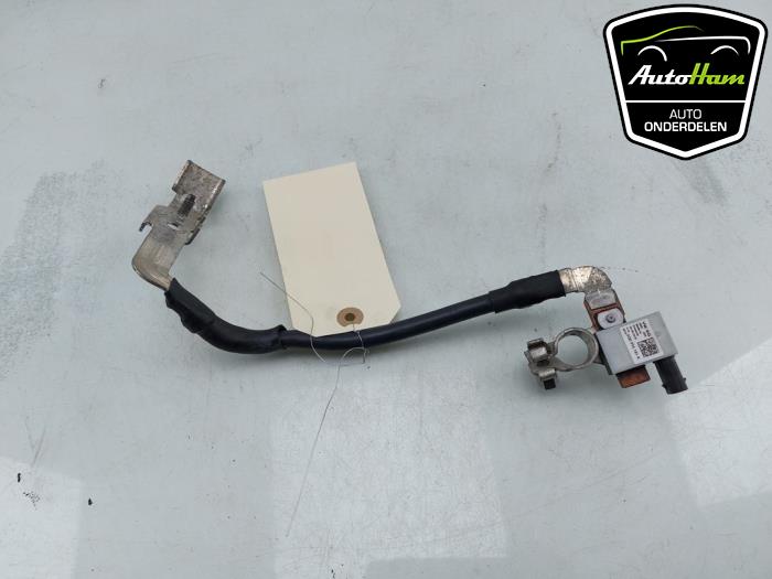 Battery sensor from a Volkswagen Golf VII (AUA) 2.0 TDI 150 16V 2019