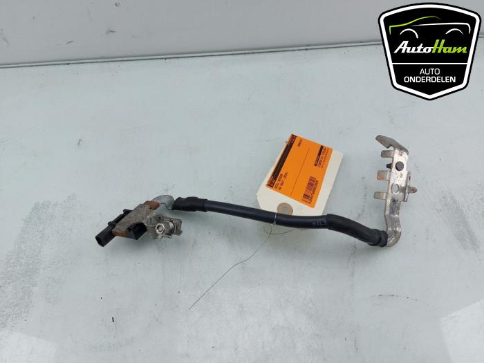 Battery sensor from a Volkswagen Golf VII (AUA) 2.0 TDI 150 16V 2019