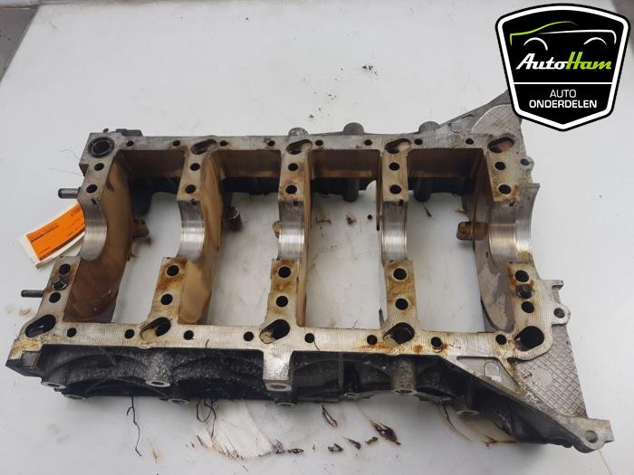 Usagé Couvercle carter Porsche Panamera (970) 4.8 V8 32V 4S Prix € 250,00 Règlement à la marge proposé par AutoHam