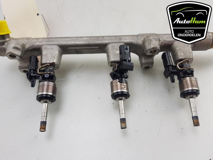 Fuel injector nozzle Seat Ibiza V 1.0 TSI 12V - 05C133320A DLAC BOSCH