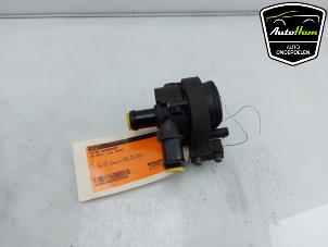 Used Additional water pump Volkswagen Polo V (6R) 1.4 TDI 12V 90 Price € 20,00 Margin scheme offered by AutoHam