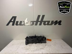 Used Rocker cover Renault Captur (2R) 1.2 TCE 16V EDC Price € 60,00 Margin scheme offered by AutoHam