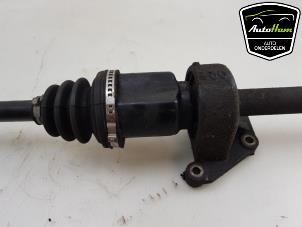Used Front drive shaft, right BMW Mini One/Cooper (R50) 1.6 16V Cooper Price on request offered by AutoHam