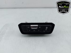 Usados Interruptor de luz BMW 1 serie (F40) 118d 2.0 16V Precio € 75,00 Norma de margen ofrecido por AutoHam