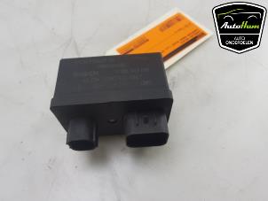 Used Glow plug relay Landrover Range Rover Sport (LW) 3.0 TDV6 Price € 25,00 Margin scheme offered by AutoHam
