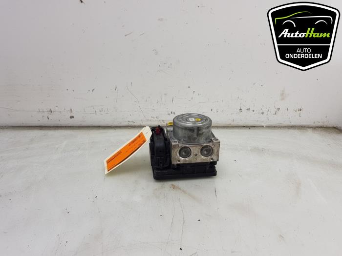 Begagnade ABS-pump Seat Leon (5FB) 1.4 TSI Ecomotive 16V Pris € 145,00 Marginaltabell erbjuds av AutoHam