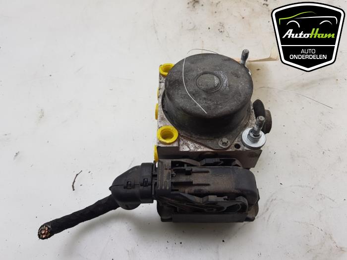 Begagnade ABS-pump Fiat 500 (312) 0.9 TwinAir 85 Pris € 25,00 Marginaltabell erbjuds av AutoHam