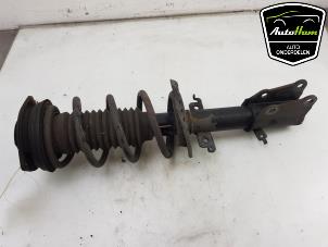 Used Front shock absorber, right Renault Kangoo/Grand Kangoo (KW) 1.2 16V TCE Price € 75,00 Margin scheme offered by AutoHam
