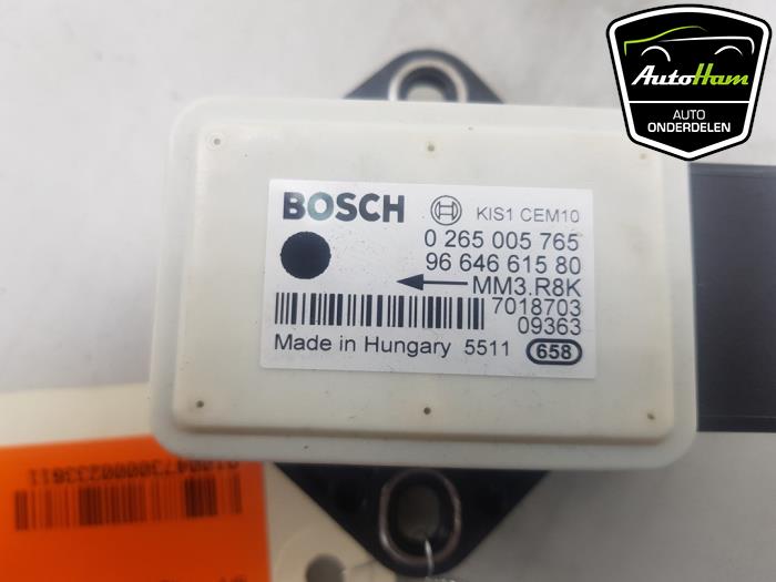 Esp computer from a Peugeot 3008 I (0U/HU) 1.6 16V THP 155 2010