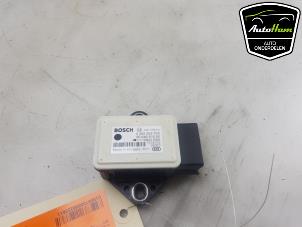 Esp computer from a Peugeot 3008 I (0U/HU) 1.6 16V THP 155 2010