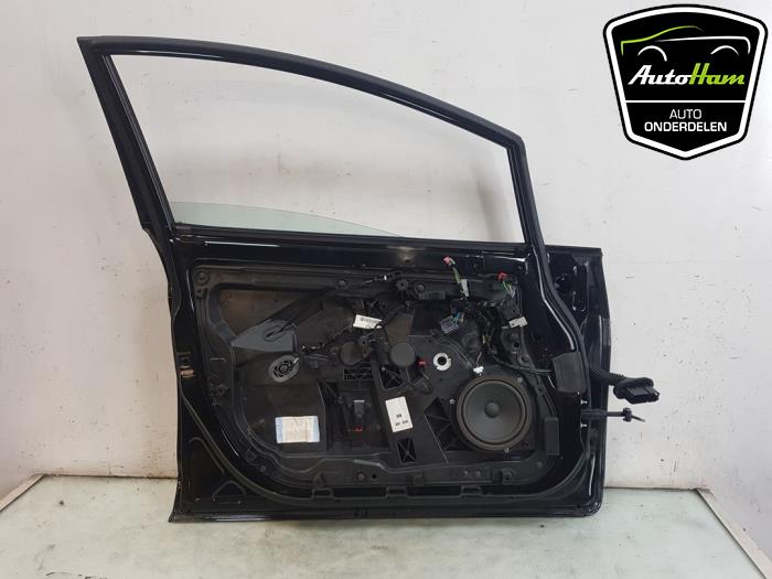 Door 4-door, front left Ford Fiesta 6 1.0 EcoBoost 12V 100 - 1806115