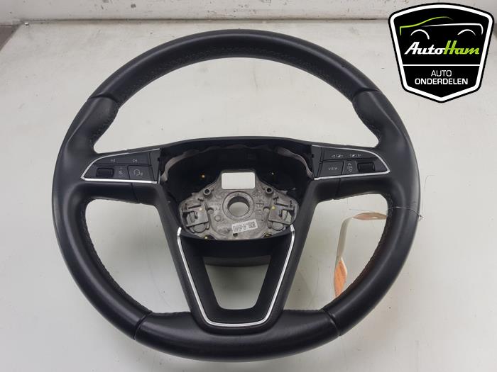 Steering wheel from a Seat Leon ST (5FF) 1.0 TSI 12V 2018