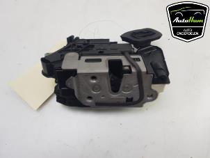 Used Front door lock mechanism 4-door, right Seat Leon ST (5FF) 1.0 TSI 12V Price € 15,00 Margin scheme offered by AutoHam