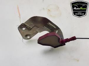 Used Antenna (miscellaneous) Seat Leon ST (5FF) 1.0 TSI 12V Price € 10,00 Margin scheme offered by AutoHam
