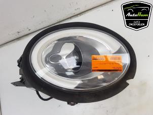 Used Headlight, right Mini Mini (F55) 2.0 16V Cooper S Price € 300,00 Margin scheme offered by AutoHam