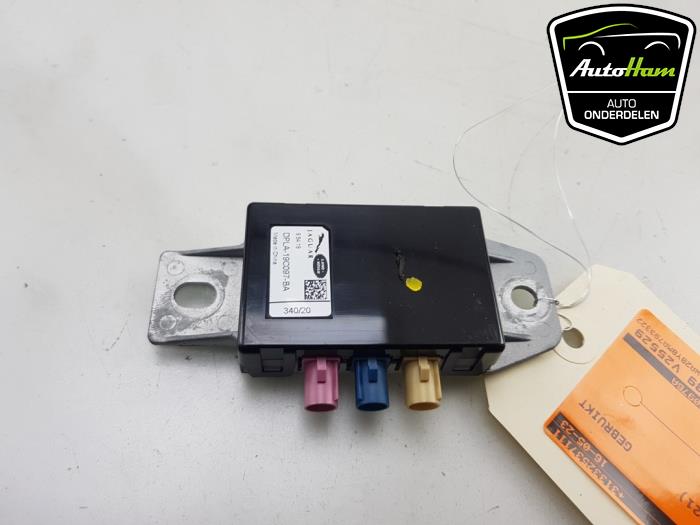 Używane Antena (rózne) Landrover Range Rover Sport (LW) 2.0 16V P400e Cena € 25,00 Procedura marży oferowane przez AutoHam