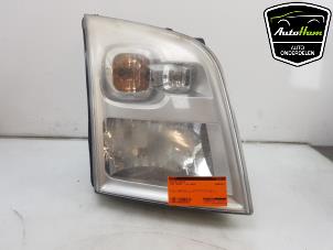 Used Headlight, right Ford Transit 2.2 TDCi 16V Price € 60,00 Margin scheme offered by AutoHam
