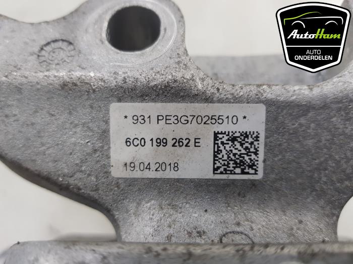 Support moteur d'un Audi A1 Sportback (8XA/8XF) 1.0 TFSI Ultra 12V 2018