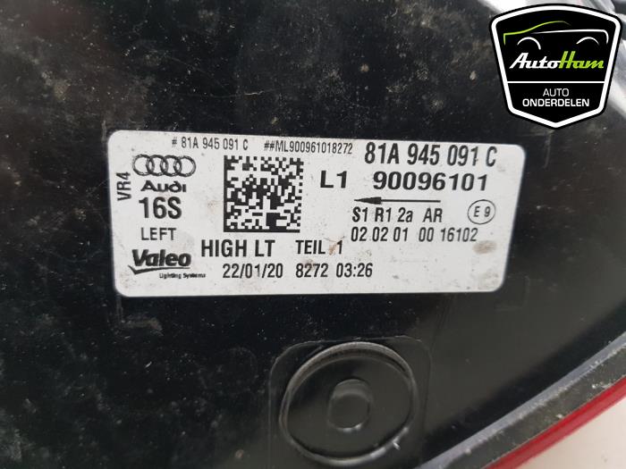 Taillight, left from a Audi Q2 (GAB/GAG) 1.6 30 TDI 16V 2020
