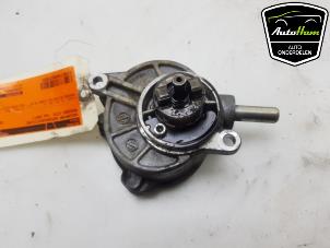 Used Brake servo vacuum pump Mercedes Vito (639.6) 2.2 109 CDI 16V Price € 50,00 Margin scheme offered by AutoHam