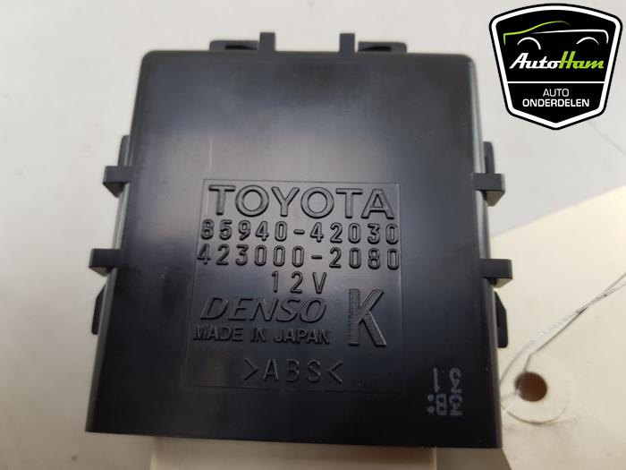 Module essuie-glace d'un Toyota RAV4 (A4) 2.5 Hybrid 16V VVT-i 4x4 2018