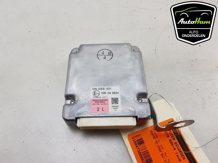 Usagé Ordinateur divers Toyota RAV4 (A4) 2.5 Hybrid 16V VVT-i 4x4 Prix € 75,00 Règlement à la marge proposé par AutoHam