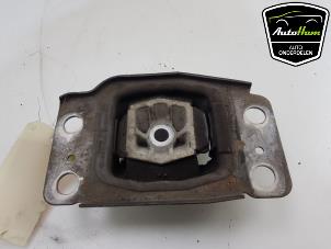 Used Gearbox mount Ford S-Max (GBW) 2.5 Turbo 20V Price € 20,00 Margin scheme offered by AutoHam