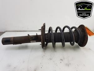 Used Fronts shock absorber, left Ford S-Max (GBW) 2.5 Turbo 20V Price € 50,00 Margin scheme offered by AutoHam