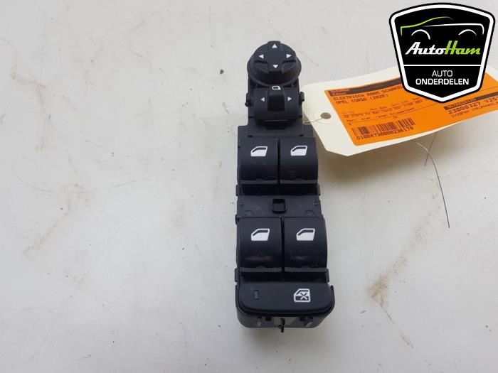 Electric window switch from a Opel Corsa F (UB/UH/UP) 1.2 Turbo 12V 100 2020
