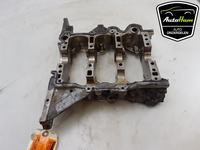 Usagé Couvercle carter Opel Astra K Sports Tourer 1.0 Turbo 12V Prix € 50,00 Règlement à la marge proposé par AutoHam