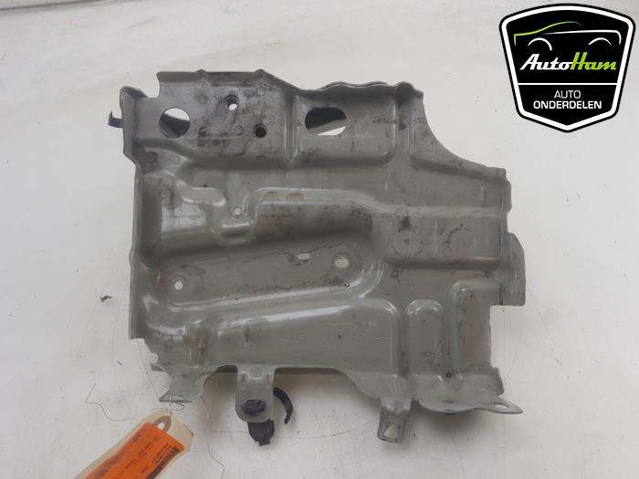 Begagnade Batterilåda Peugeot 108 1.0 12V VVT-i Pris € 10,00 Marginaltabell erbjuds av AutoHam