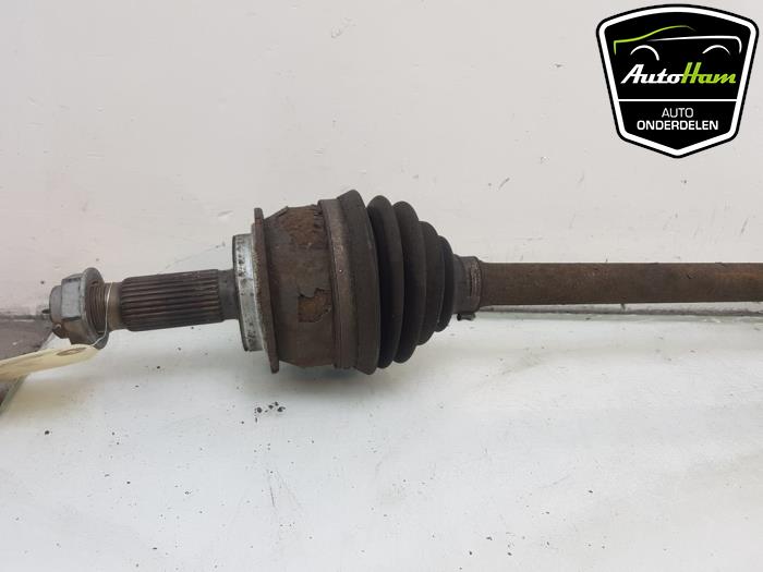 Drive shaft, rear right from a Mercedes-Benz Vito (639.6) 2.2 110 CDI 16V Euro 5 2012