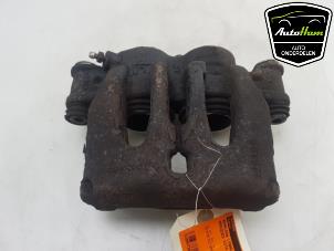 Used Front brake calliper, left Mercedes Vito (639.6) 2.2 110 CDI 16V Euro 5 Price € 75,00 Margin scheme offered by AutoHam