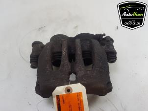 Used Front brake calliper, right Mercedes Vito (639.6) 2.2 110 CDI 16V Euro 5 Price € 75,00 Margin scheme offered by AutoHam