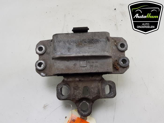 Used Engine mount Volkswagen Caddy III (2KA,2KH,2CA,2CH) 2.0 TDI DPF Price € 25,00 Margin scheme offered by AutoHam