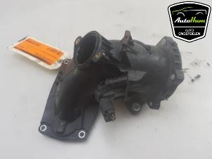 Luftmengenmesser van een Mercedes-Benz Vito (639.6) 2.2 110 CDI 16V Euro 5 2012
