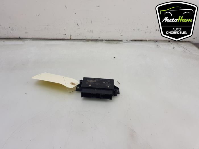 PDC Module from a Seat Leon (5FB) 1.6 TDI Ecomotive 16V 2014