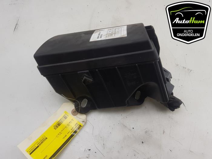 Sicherungskasten van een Seat Leon (5FB) 1.6 TDI Ecomotive 16V 2014