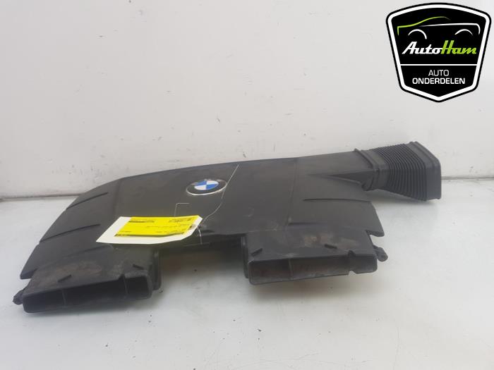 Air funnel from a BMW 3 serie (E92) 320i 16V 2008